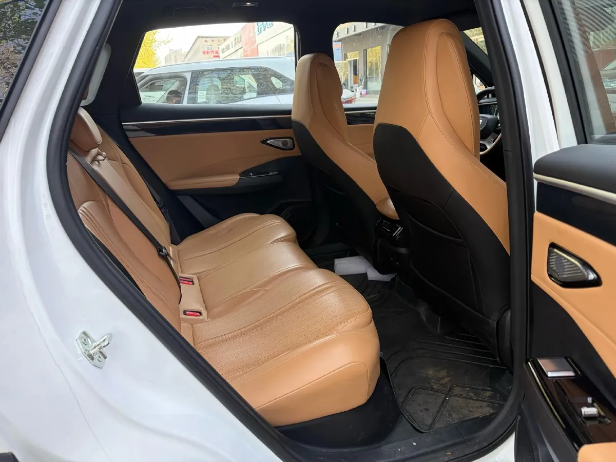 2024 Geely Galaxy L7 1.5T 163HP L4 3DHT PHEV 18.7KWH,autocango,china used car exporter,china ev exporter,chinese used car exporter,chinese used ev exporter