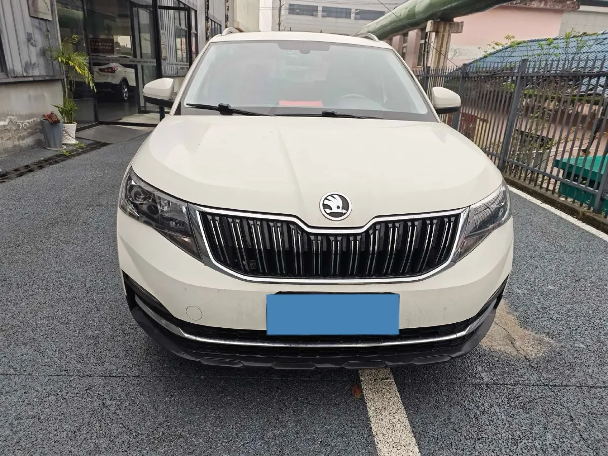 2020 Skoda Kamiq 1.5L 112HP L4 6AT,autocango,china used car exporter,china ev exporter,chinese used car exporter,chinese used ev exporter