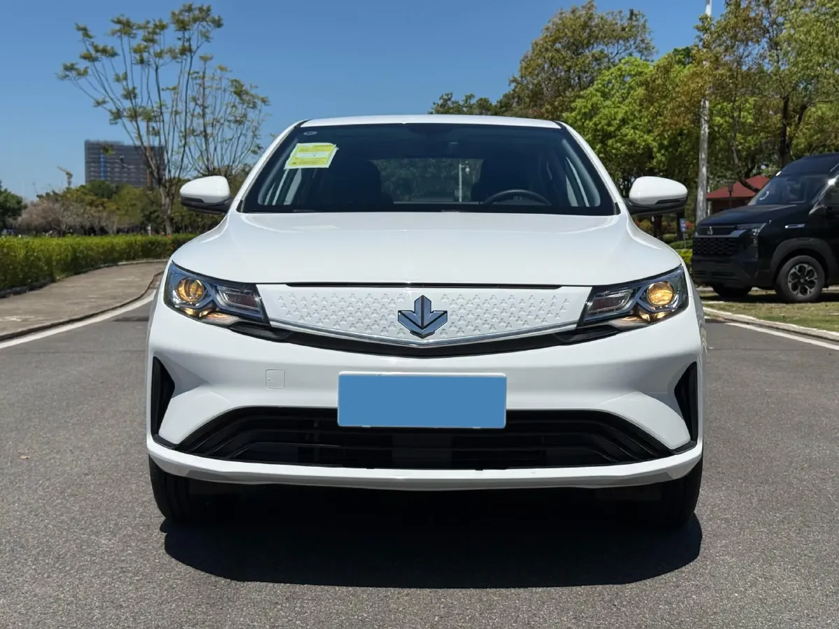 2023 Livan Maple 60s BEV 52.56KWH,autocango,china used car exporter,china ev exporter,chinese used car exporter,chinese used ev exporter