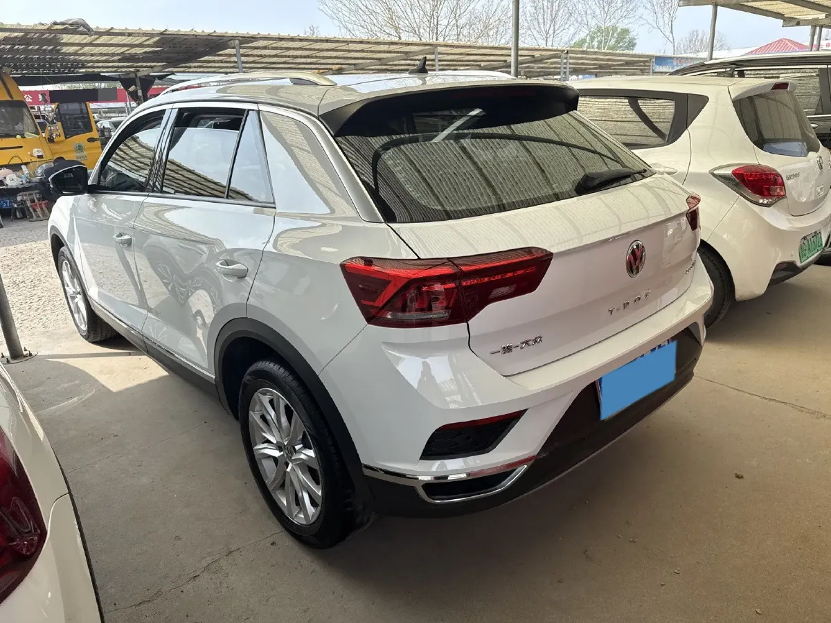 2020 Volkswagen T-Roc 1.4T 131HP L4 7DCT,autocango,china used car exporter,china ev exporter,chinese used car exporter,chinese used ev exporter