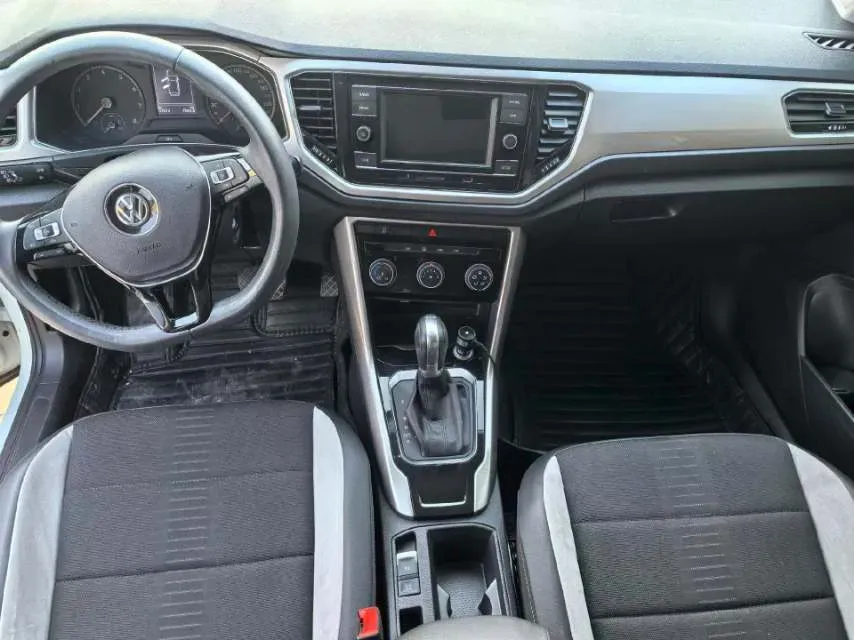 2019 Volkswagen T-Roc 1.4T 131HP L4 7DCT,autocango,china used car exporter,china ev exporter,chinese used car exporter,chinese used ev exporter