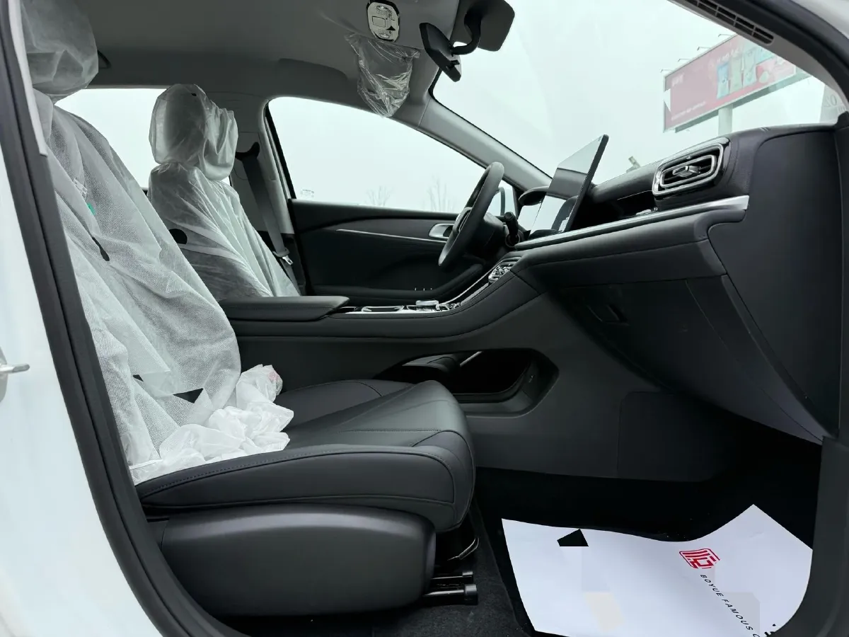 2025 ChangAn KuaYue KuaYueXing V5 EV BEV 41.86KWH,autocango,china used car exporter,china ev exporter,chinese used car exporter,chinese used ev exporter