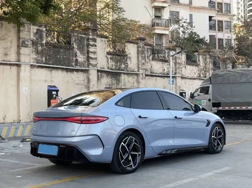 2022 AITO AITO M5 Range Extended 125HP REEV 40KWH,autocango,china used car exporter,china ev exporter,chinese used car exporter,chinese used ev exporter