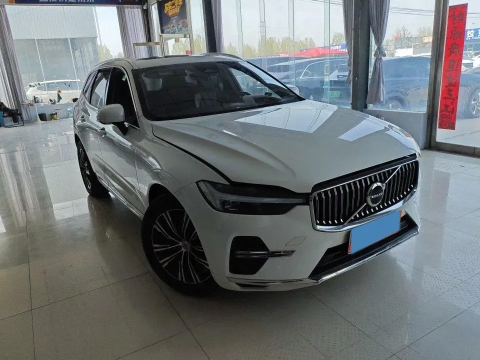 2022 Volvo XC60 2.0T 250HP L4 8AT,autocango,china used car exporter,china ev exporter,chinese used car exporter,chinese used ev exporter