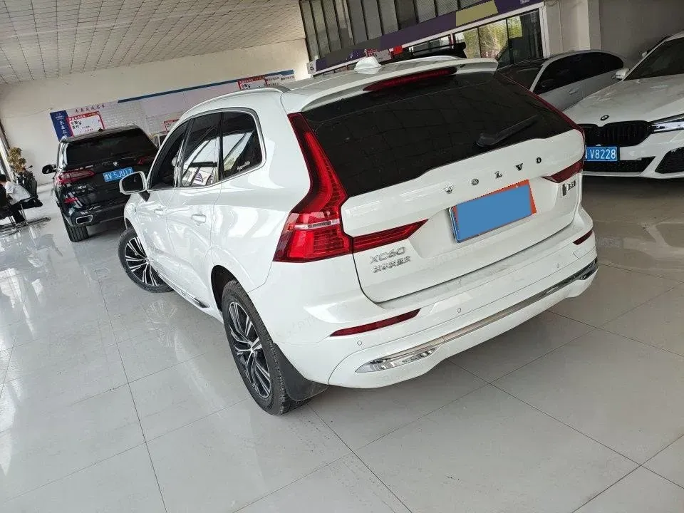 2022 Volvo XC60 2.0T 250HP L4 8AT,autocango,china used car exporter,china ev exporter,chinese used car exporter,chinese used ev exporter