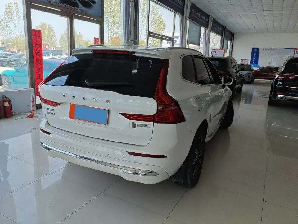 2022 Volvo XC60 2.0T 250HP L4 8AT,autocango,china used car exporter,china ev exporter,chinese used car exporter,chinese used ev exporter