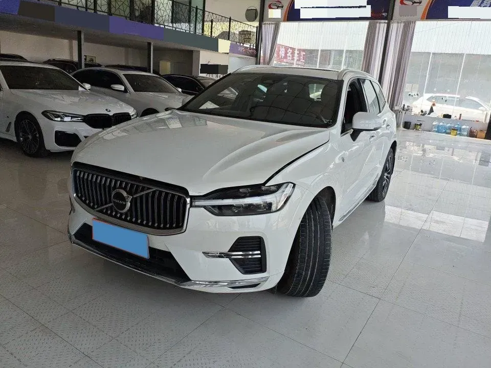 2022 Volvo XC60 2.0T 250HP L4 8AT,autocango,china used car exporter,china ev exporter,chinese used car exporter,chinese used ev exporter