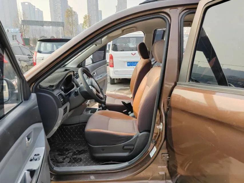 2016 BAIC WeiWang M35 1.5L 116HP L4 5MT,autocango,china used car exporter,china ev exporter,chinese used car exporter,chinese used ev exporter