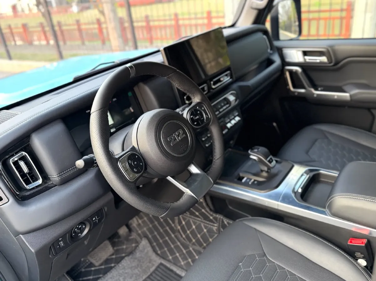 2025 212 212 T01 2.0T 252HP L4 8AT,autocango,china used car exporter,china ev exporter,chinese used car exporter,chinese used ev exporter