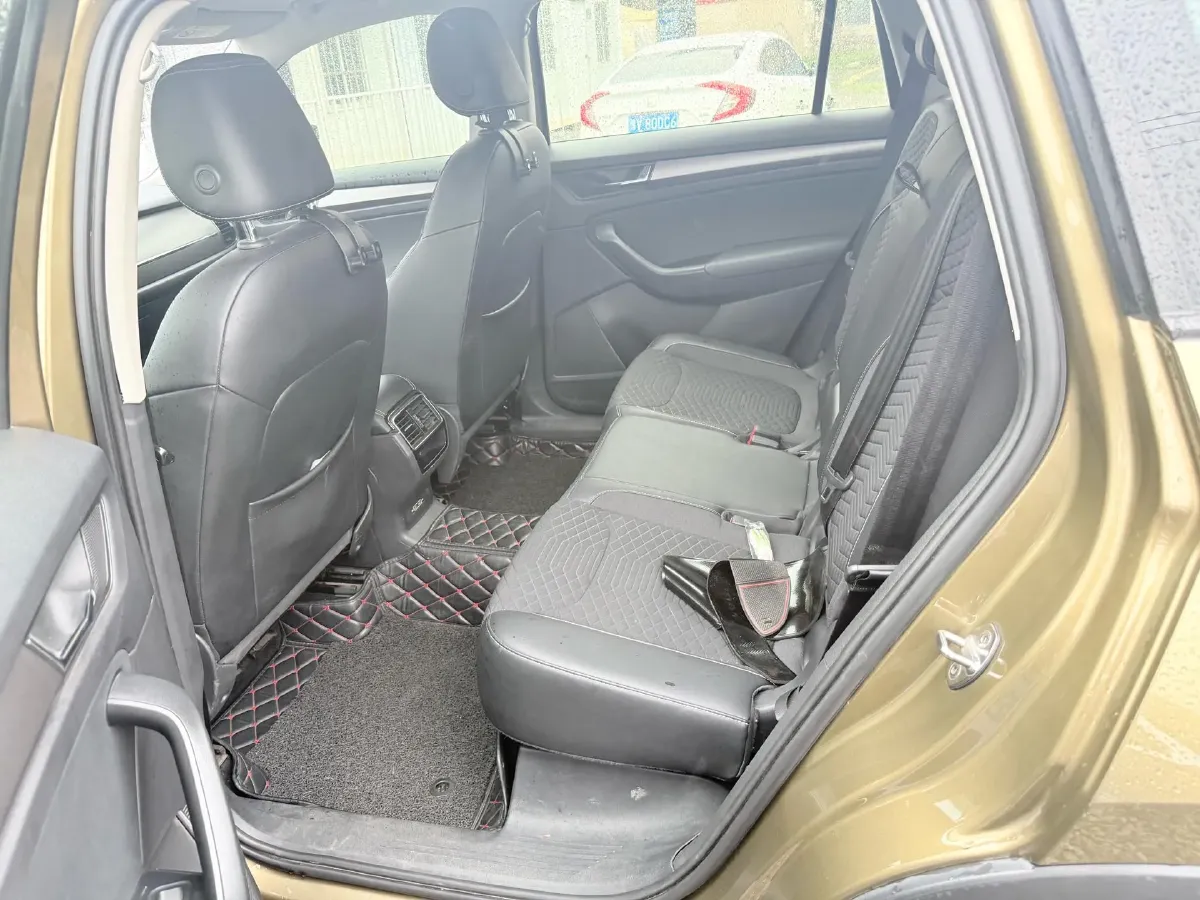 2018 Skoda Kodiak 2.0T 186HP L4 7DCT,autocango,china used car exporter,china ev exporter,chinese used car exporter,chinese used ev exporter