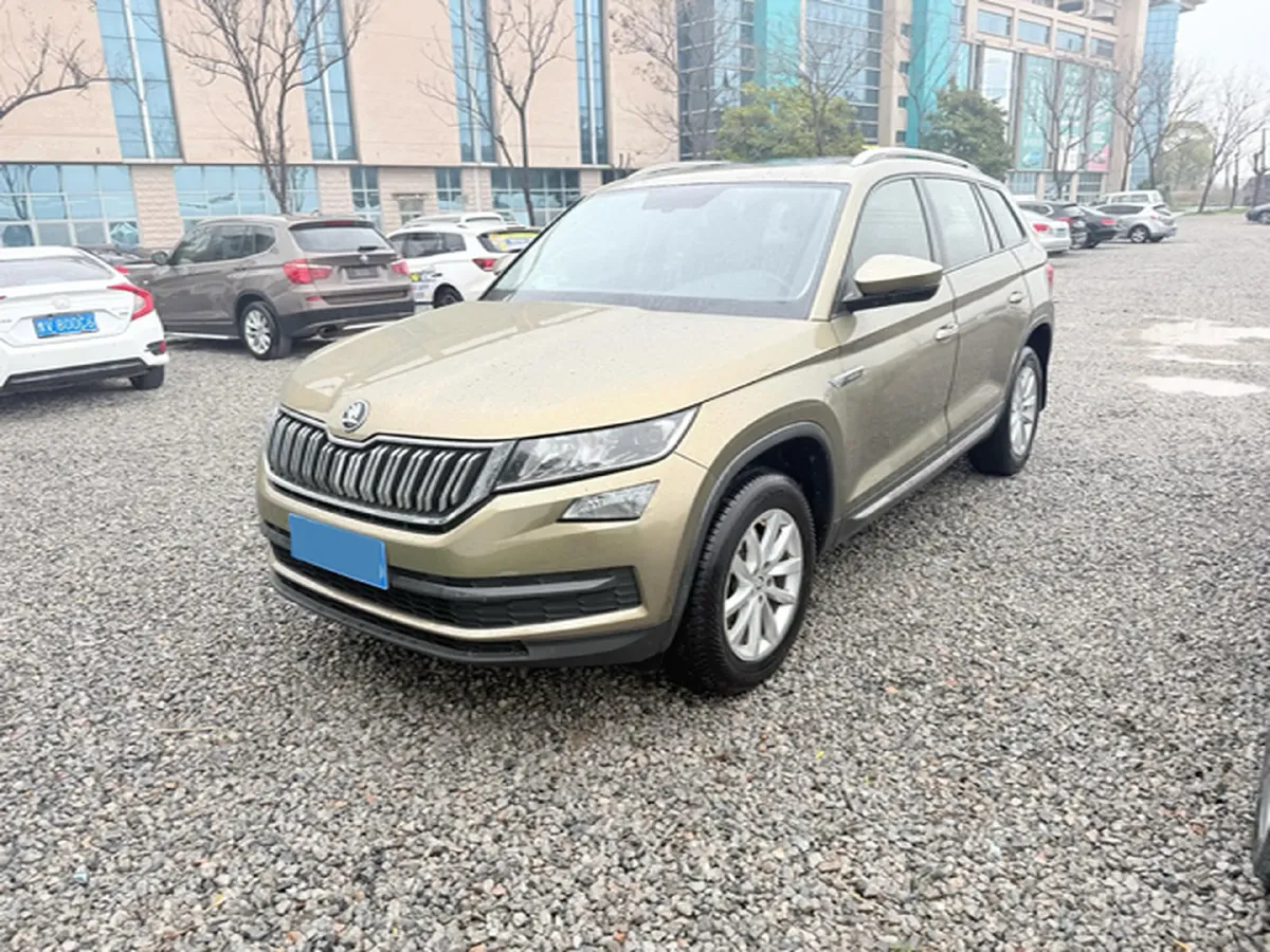 2018 Skoda Kodiak 2.0T 186HP L4 7DCT,autocango,china used car exporter,china ev exporter,chinese used car exporter,chinese used ev exporter