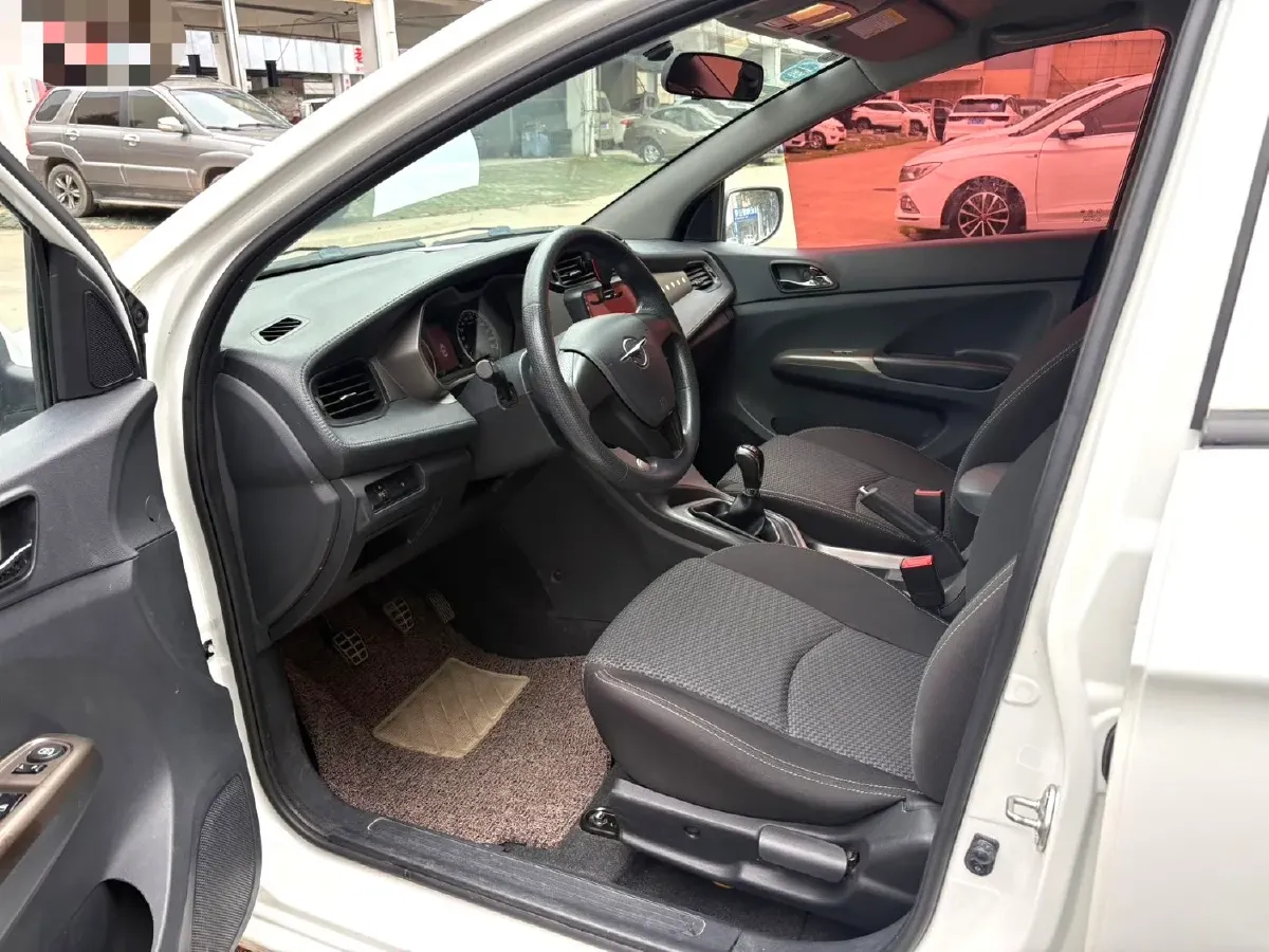 2017 HaiMa M3 1.5L 112HP L4 5MT,autocango,china used car exporter,china ev exporter,chinese used car exporter,chinese used ev exporter