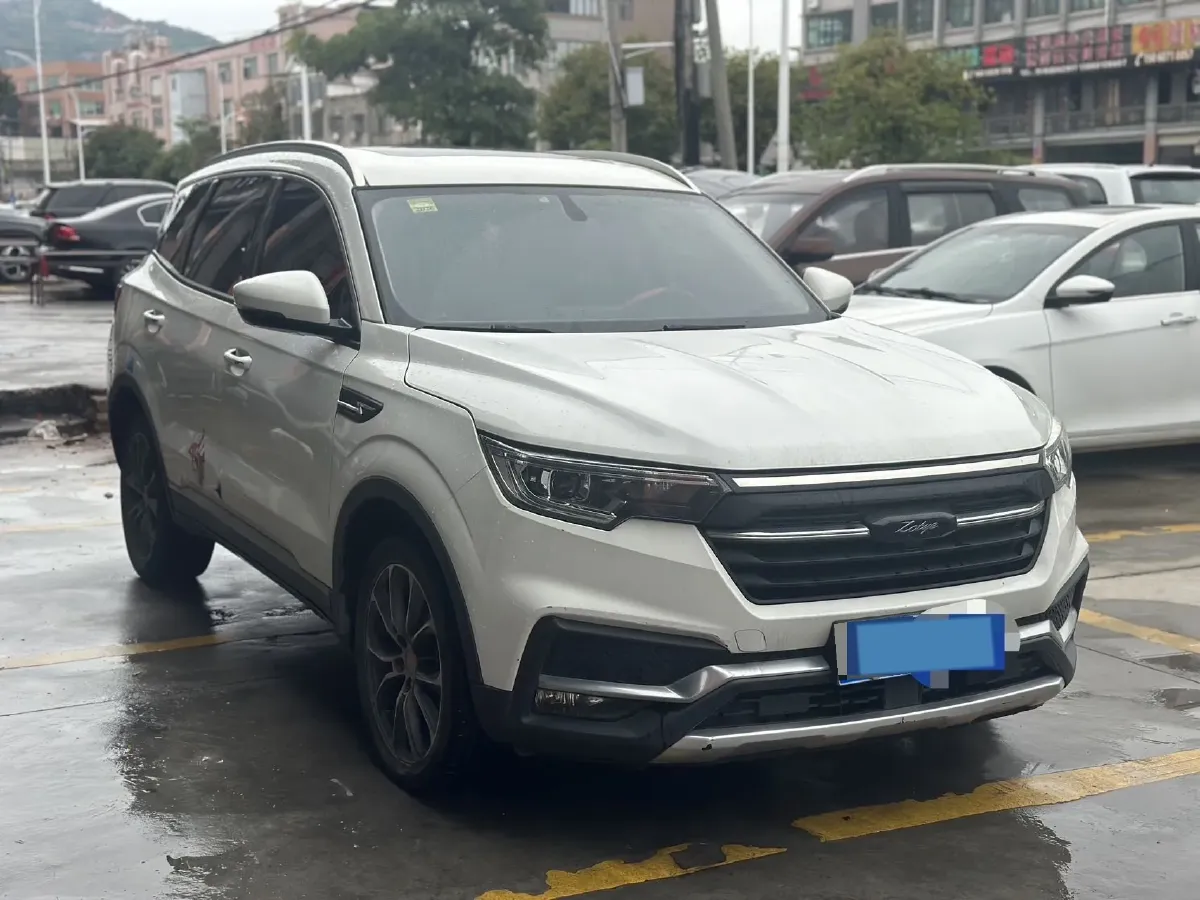 2018 Zotye T500 1.5T 156HP L4 6AT,autocango,china used car exporter,china ev exporter,chinese used car exporter,chinese used ev exporter