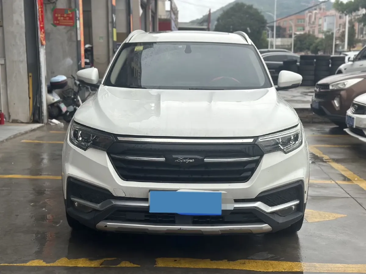 2018 Zotye T500 1.5T 156HP L4 6AT,autocango,china used car exporter,china ev exporter,chinese used car exporter,chinese used ev exporter