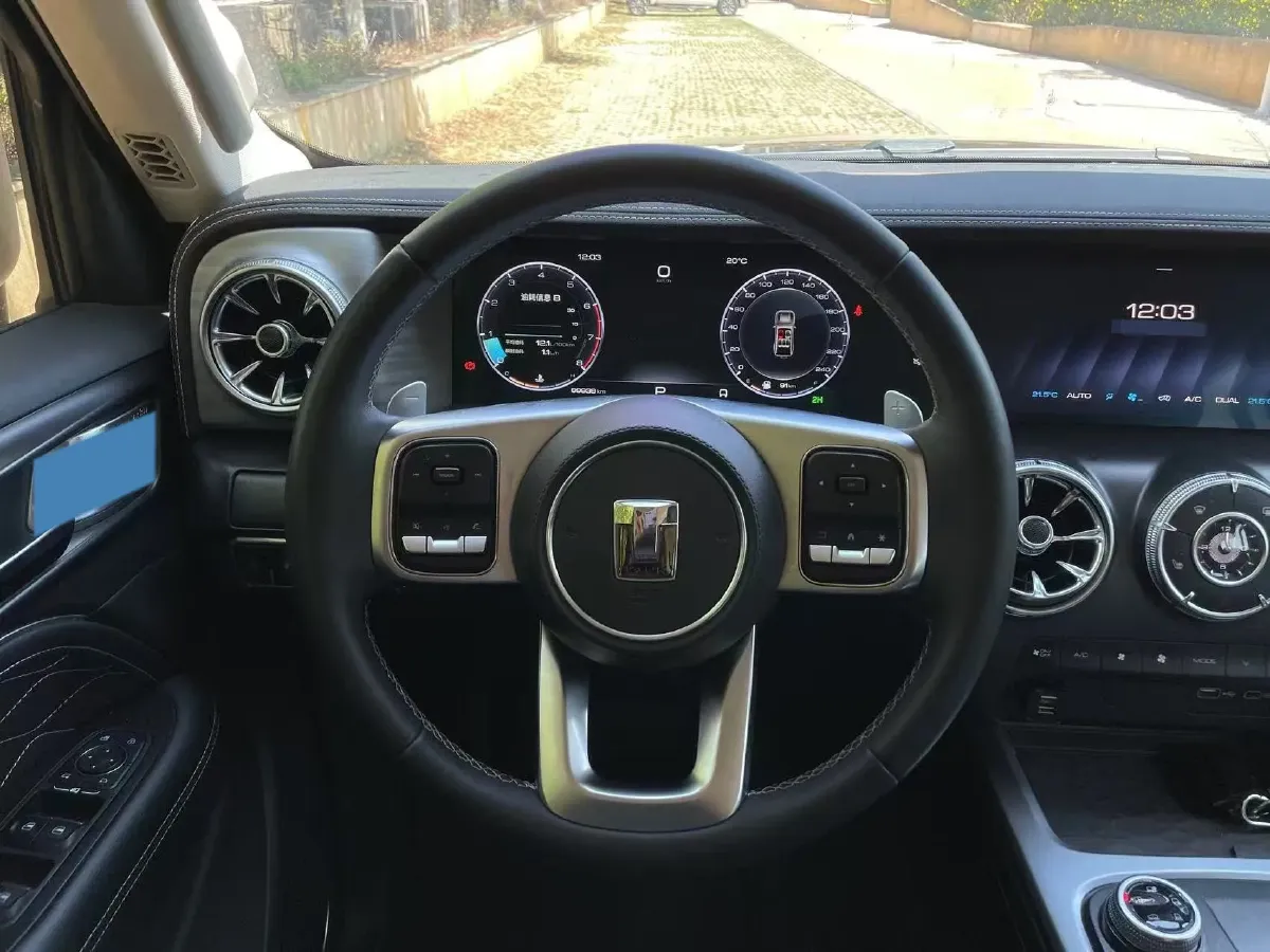 2021 Tank 300 2.0T 227HP L4 8AT,autocango,china used car exporter,china ev exporter,chinese used car exporter,chinese used ev exporter