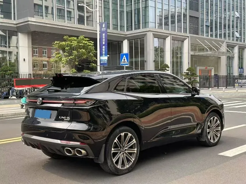 2021 ChangAn UNI-K 2.0T 233HP L4 8AT,autocango,china used car exporter,china ev exporter,chinese used car exporter,chinese used ev exporter