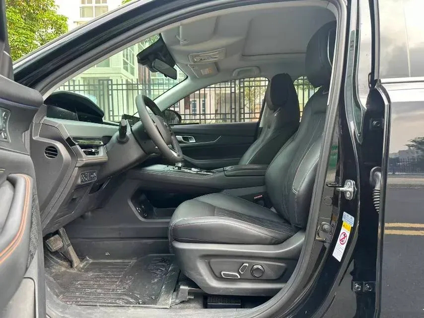 2021 ChangAn UNI-K 2.0T 233HP L4 8AT,autocango,china used car exporter,china ev exporter,chinese used car exporter,chinese used ev exporter