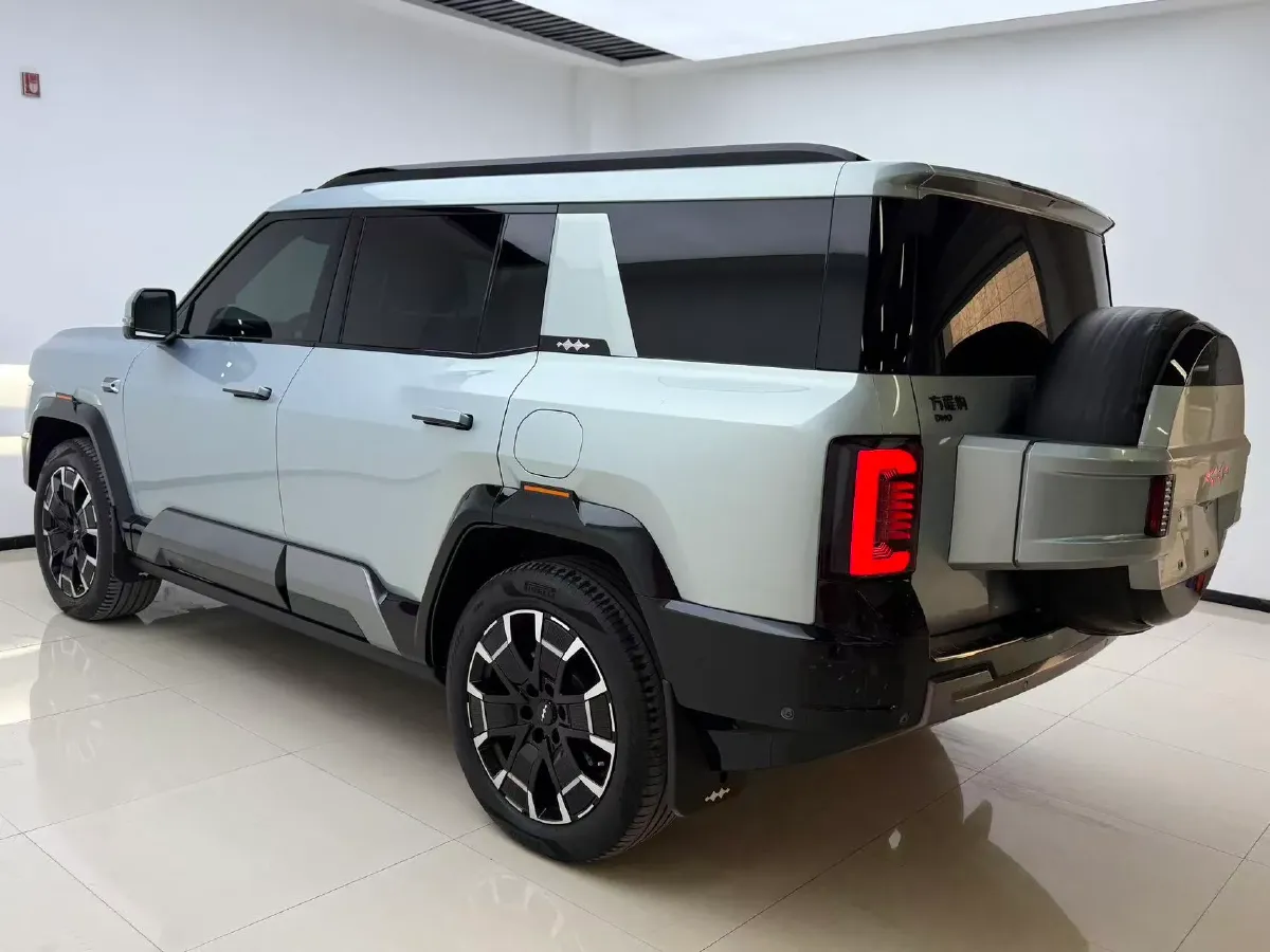 2025 FangChengBao Bao 8 2.0T 245HP L4 E-CVT PHEV 36.8KWH,autocango,china used car exporter,china ev exporter,chinese used car exporter,chinese used ev exporter