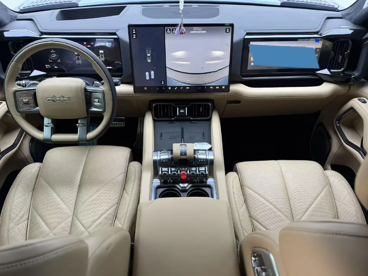 2025 FangChengBao Bao 8 2.0T 245HP L4 E-CVT PHEV 36.8KWH,autocango,china used car exporter,china ev exporter,chinese used car exporter,chinese used ev exporter