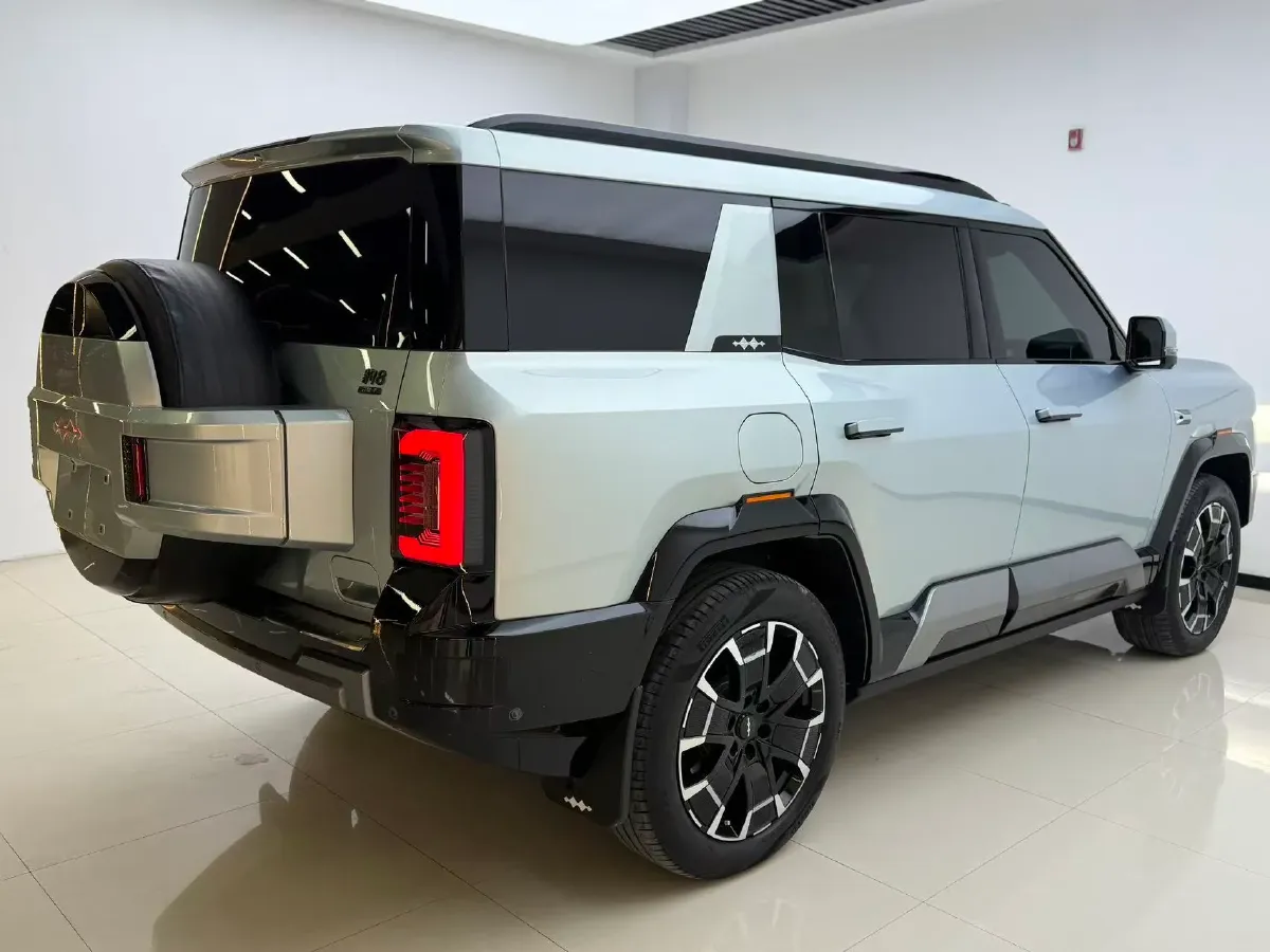 2025 FangChengBao Bao 8 2.0T 245HP L4 E-CVT PHEV 36.8KWH,autocango,china used car exporter,china ev exporter,chinese used car exporter,chinese used ev exporter