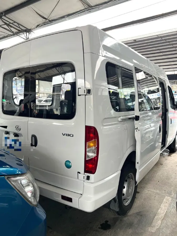 2021 MAXUS XinTu V80 2.0T 139HP L4 6MT,autocango,china used car exporter,china ev exporter,chinese used car exporter,chinese used ev exporter