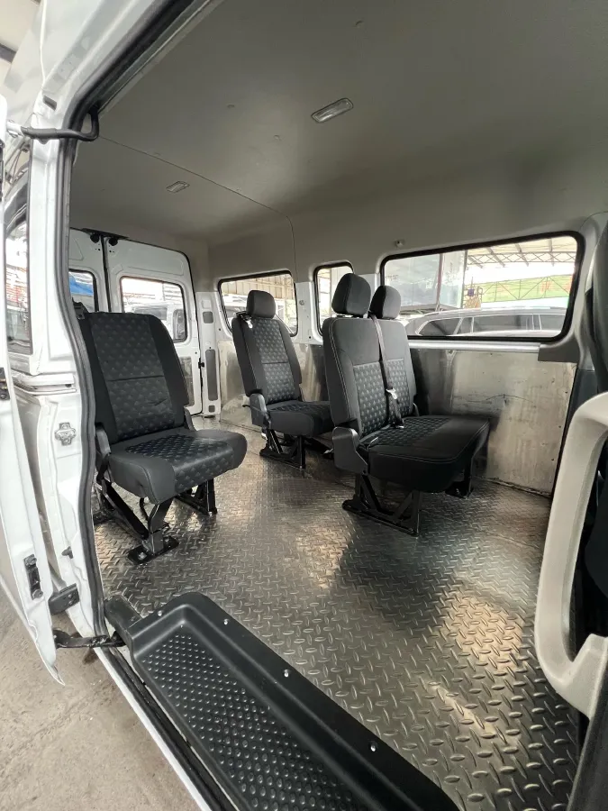 2021 MAXUS XinTu V80 2.0T 139HP L4 6MT,autocango,china used car exporter,china ev exporter,chinese used car exporter,chinese used ev exporter