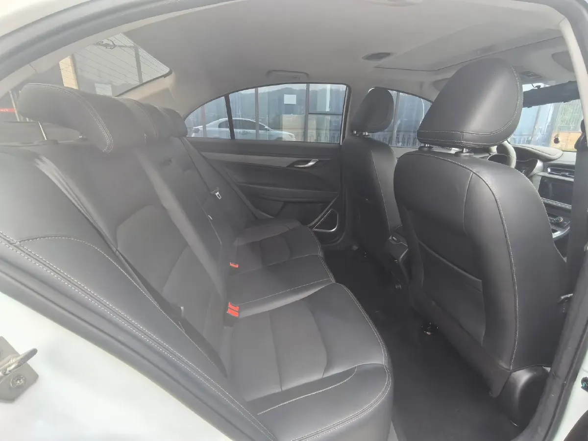 2020 Geely Emgrand 1.5L 109HP L4 5MT,autocango,china used car exporter,china ev exporter,chinese used car exporter,chinese used ev exporter