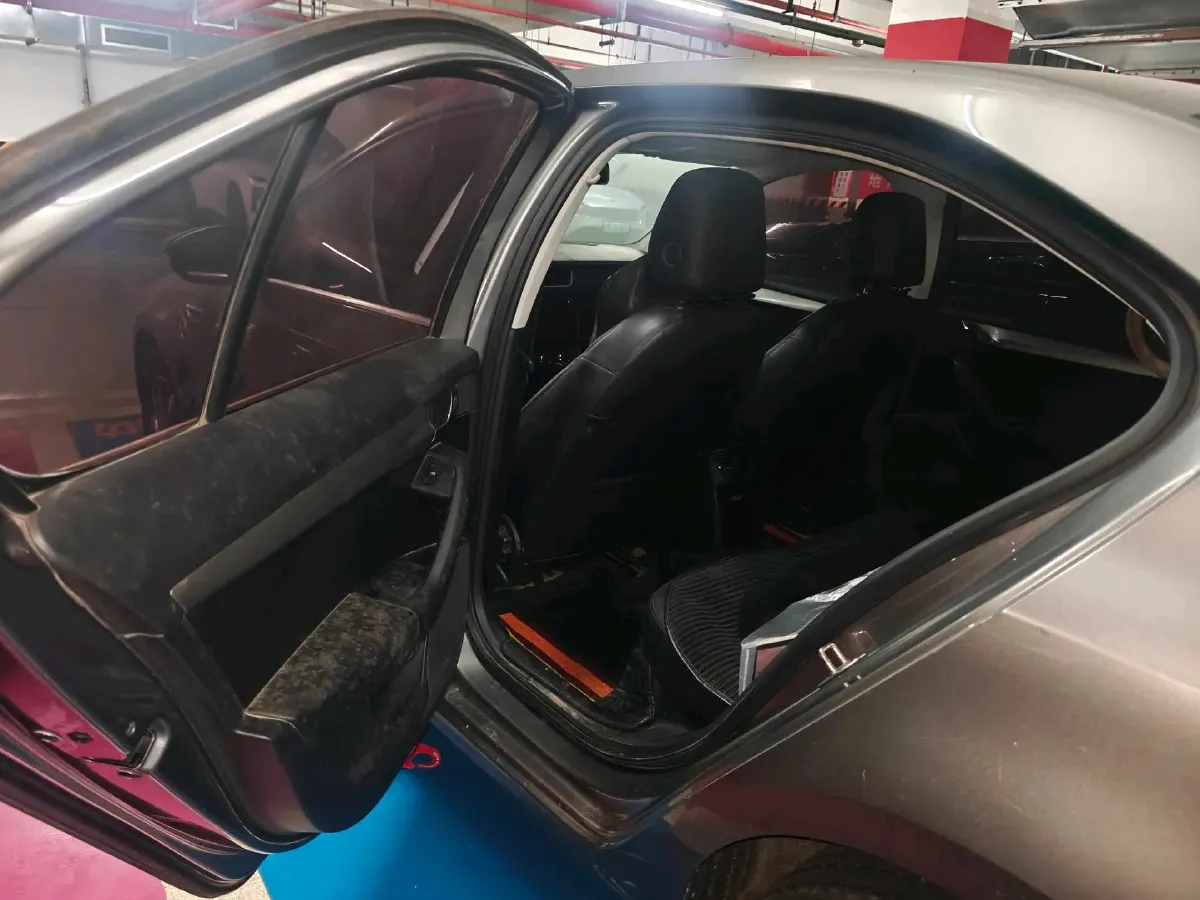 2019 Skoda Octavia 1.2T 116HP L4 7DCT,autocango,china used car exporter,china ev exporter,chinese used car exporter,chinese used ev exporter