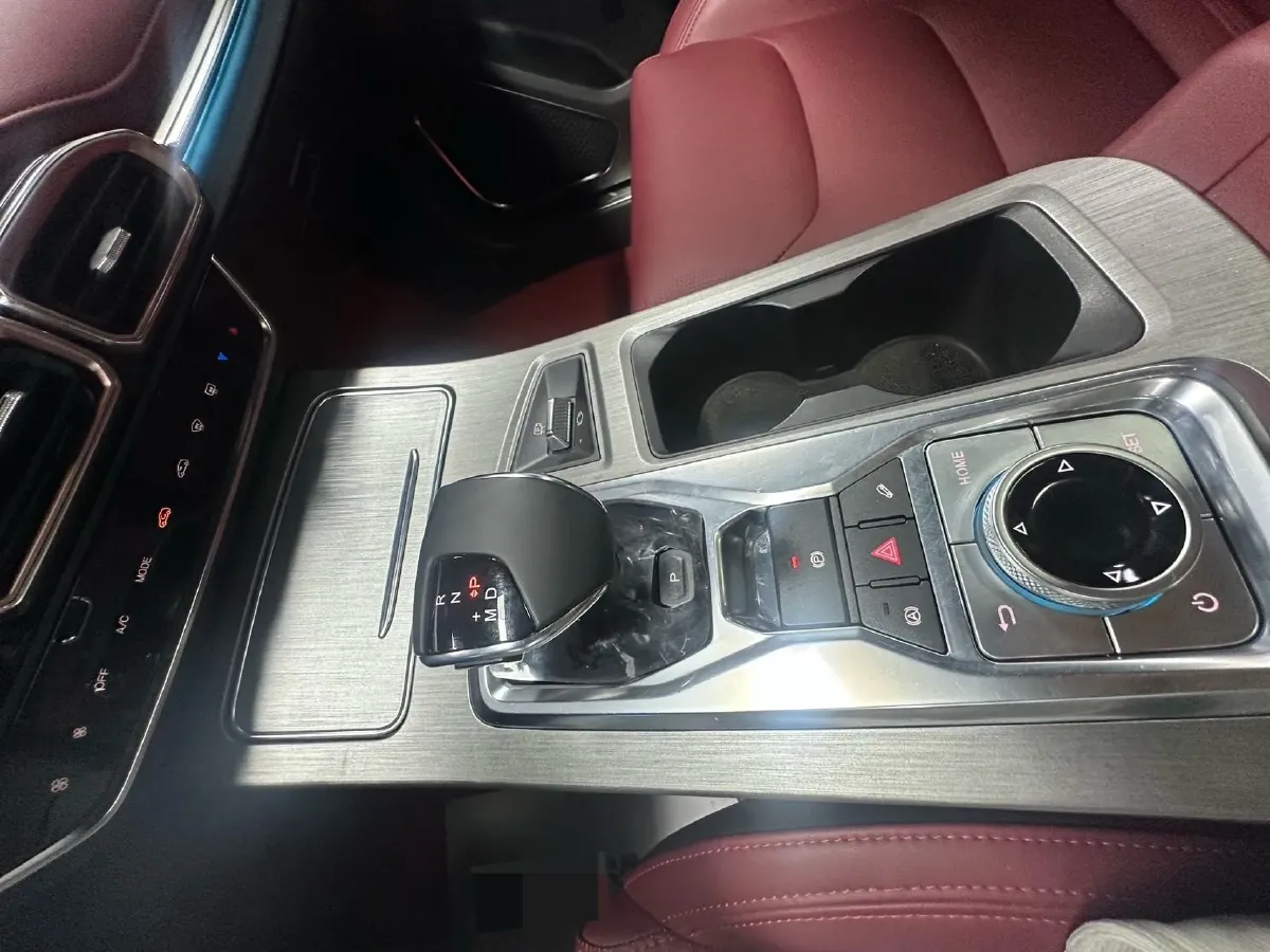 2021 Jetour X70 Plus 1.5T 156HP L4 6DCT,autocango,china used car exporter,china ev exporter,chinese used car exporter,chinese used ev exporter