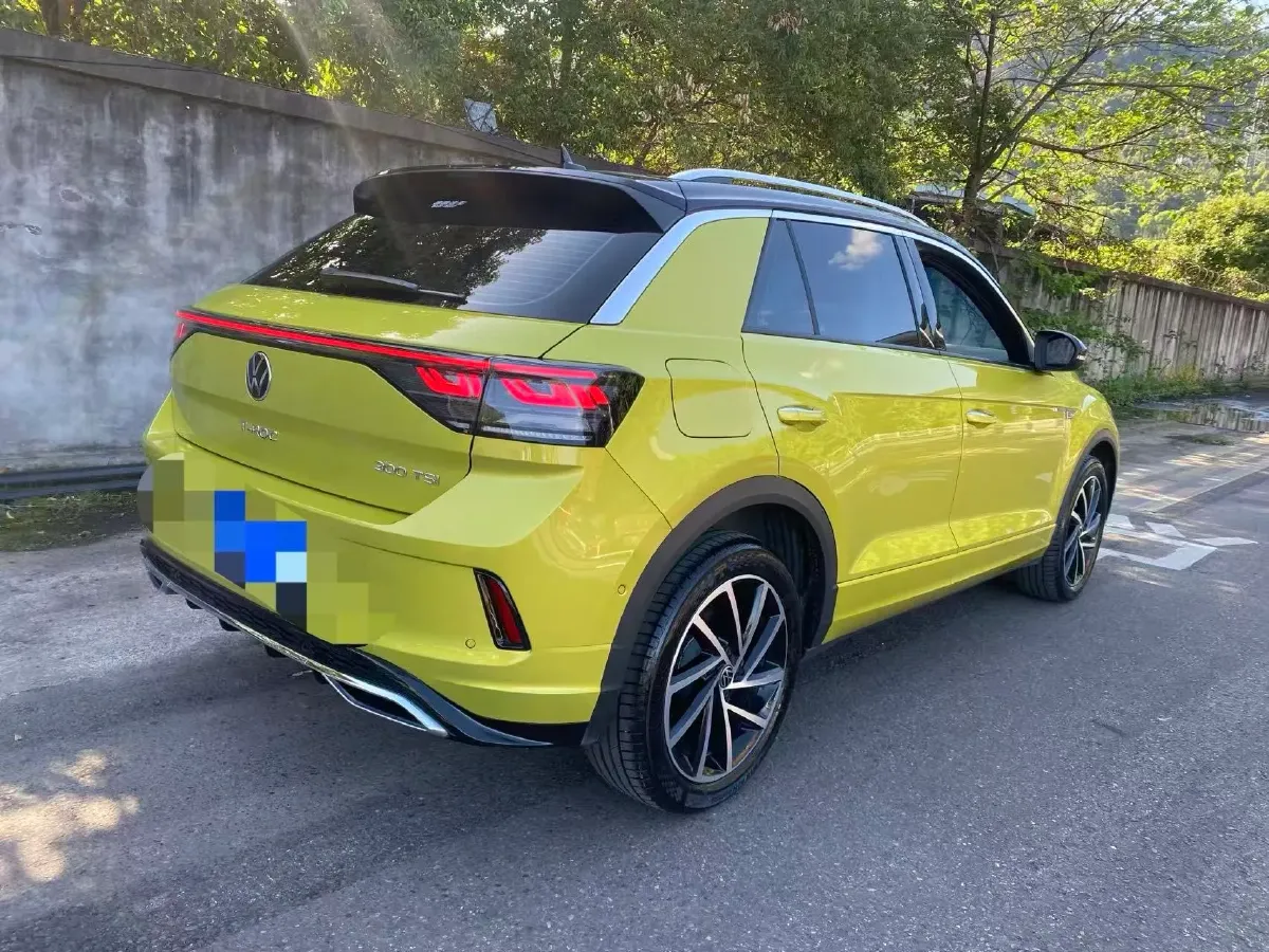 2023 Volkswagen T-Roc 1.5T 160HP L4 7DCT,autocango,china used car exporter,china ev exporter,chinese used car exporter,chinese used ev exporter