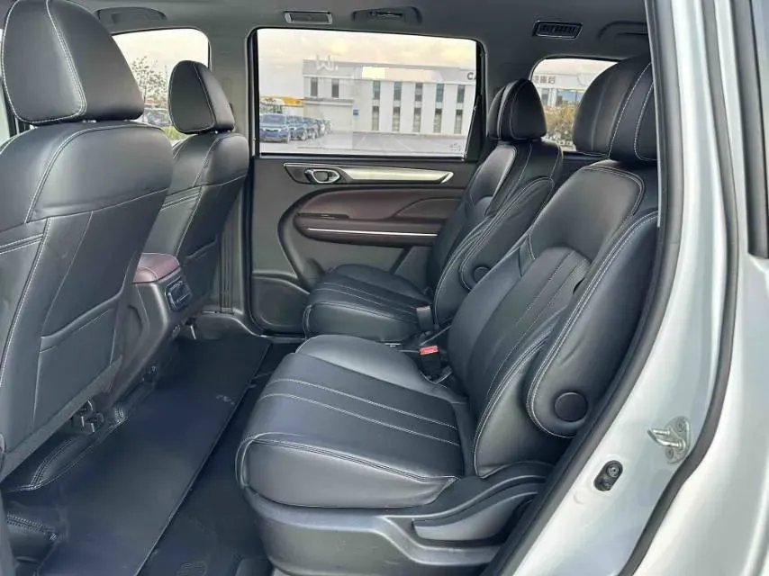 2023 GAC Trumpchi M6 1.5T 177HP L4 7DCT,autocango,china used car exporter,china ev exporter,chinese used car exporter,chinese used ev exporter