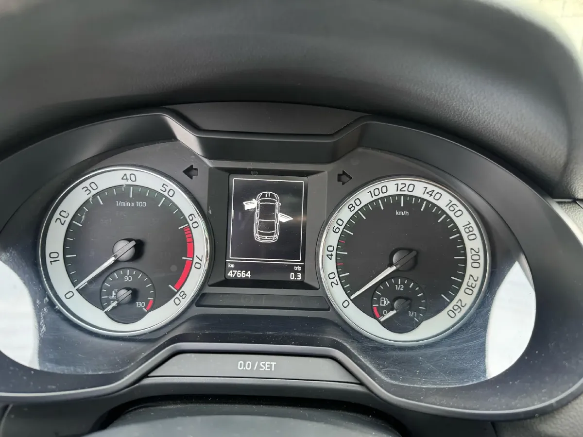 2019 Skoda Octavia 1.5L 116HP L4 6AT,autocango,china used car exporter,china ev exporter,chinese used car exporter,chinese used ev exporter