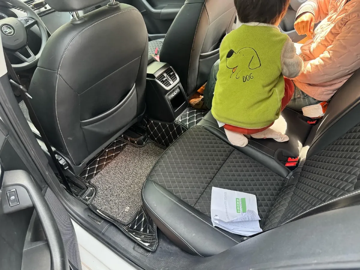 2019 Skoda Octavia 1.5L 116HP L4 6AT,autocango,china used car exporter,china ev exporter,chinese used car exporter,chinese used ev exporter