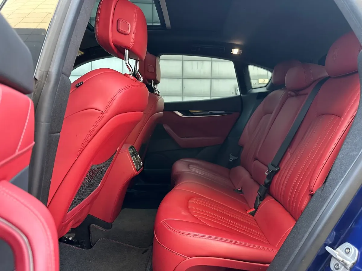 2018 Jaguar XJ 3.0T 340HP V6 8AT,autocango,china used car exporter,china ev exporter,chinese used car exporter,chinese used ev exporter