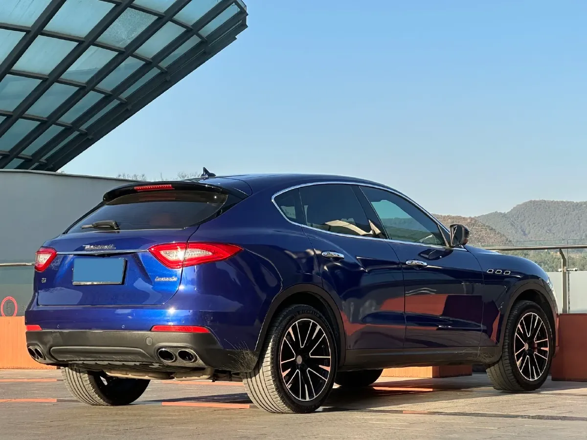 2018 Jaguar XJ 3.0T 340HP V6 8AT,autocango,china used car exporter,china ev exporter,chinese used car exporter,chinese used ev exporter