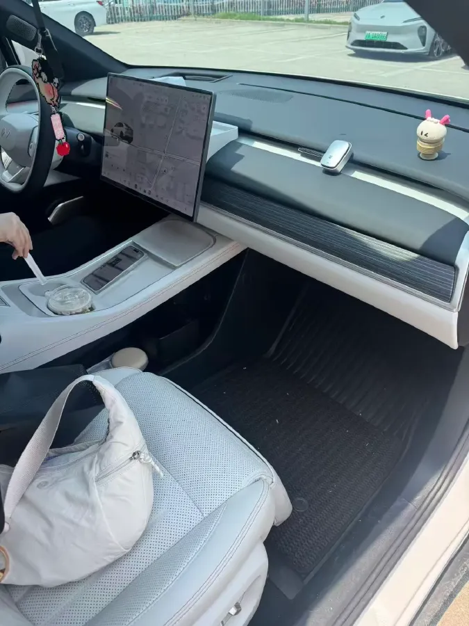 2024 ONVO L60 BEV 60KWH,autocango,china used car exporter,china ev exporter,chinese used car exporter,chinese used ev exporter