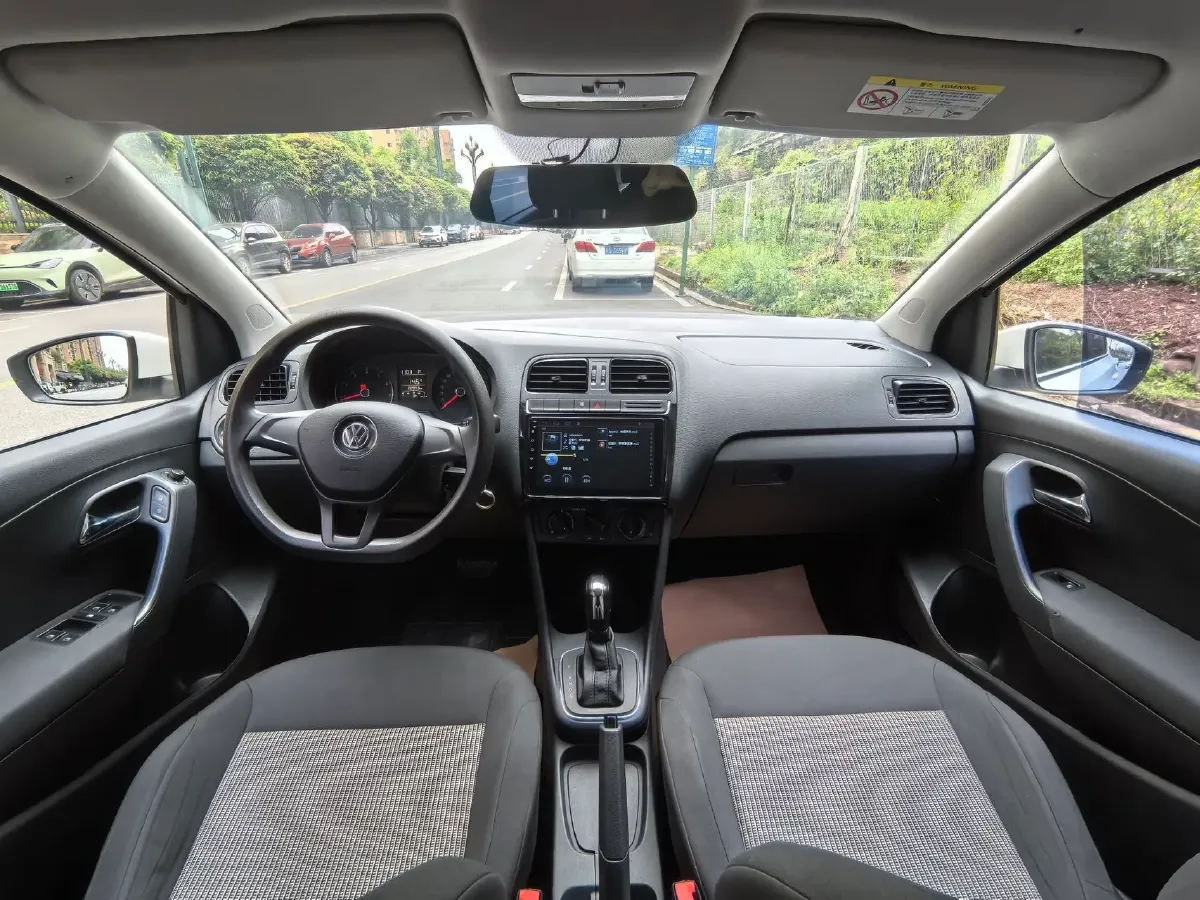 2016 Volkswagen Polo 1.4L 90HP L4 6AT,autocango,china used car exporter,china ev exporter,chinese used car exporter,chinese used ev exporter