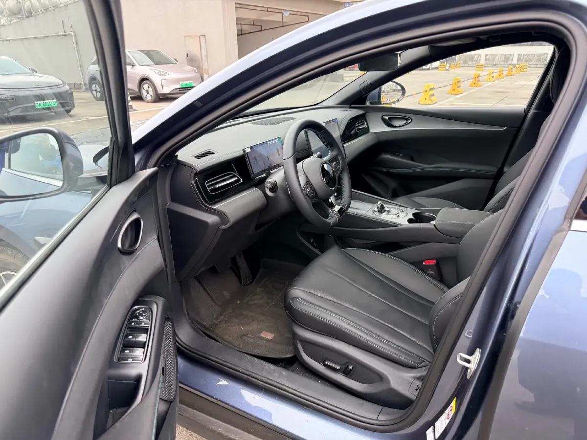 2025 BYD Seal 06 1.5L 101HP L4 E-CVT PHEV 15.87KWH,autocango,china used car exporter,china ev exporter,chinese used car exporter,chinese used ev exporter