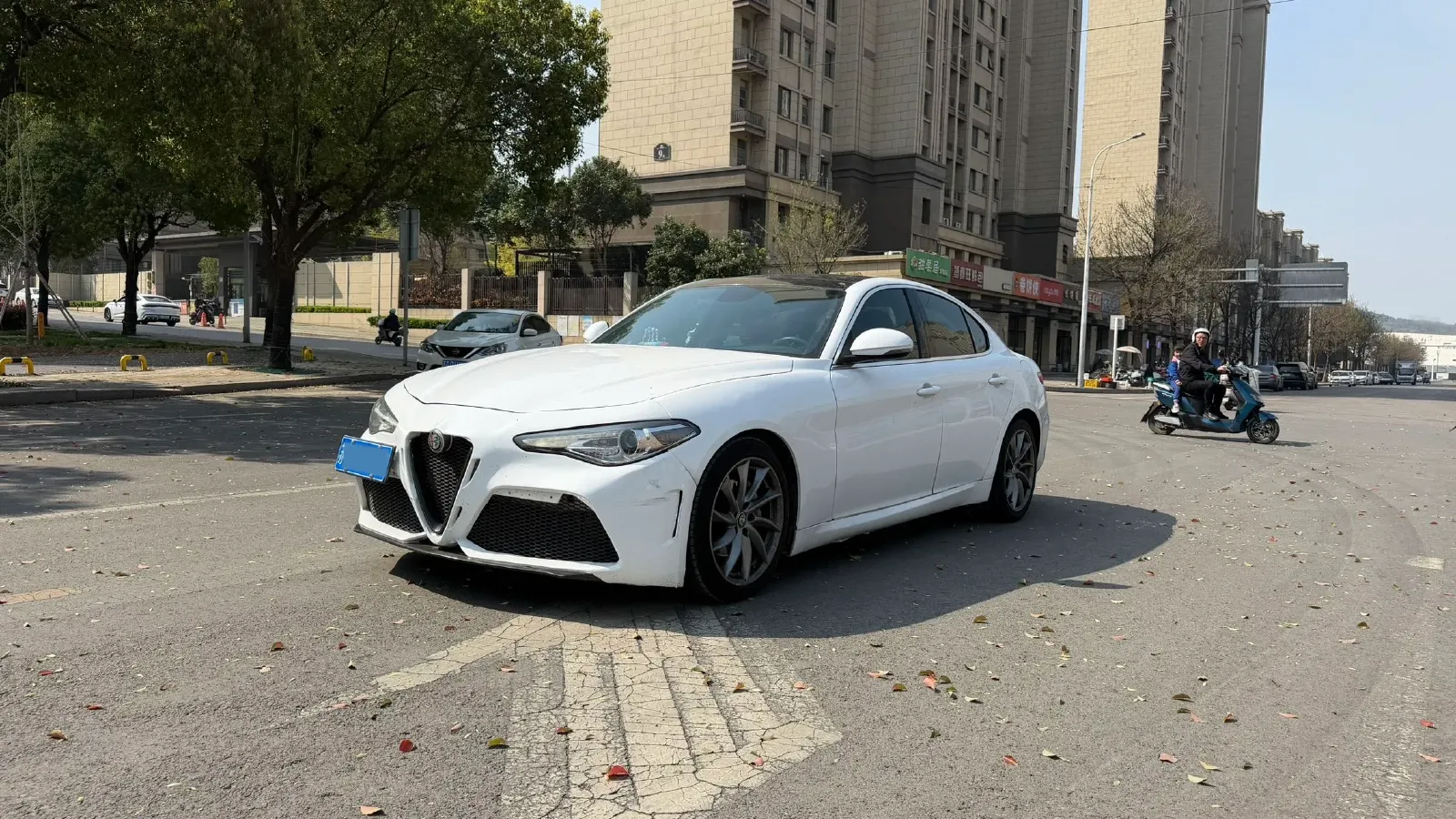 2017 Alfa Romeo Giulia 2.0T 200HP L4 8AT,autocango,china used car exporter,china ev exporter,chinese used car exporter,chinese used ev exporter