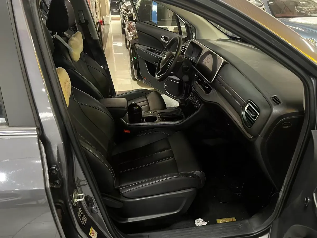 2021 GAC Trumpchi GS3 1.5T 169HP L4 6AT,autocango,china used car exporter,china ev exporter,chinese used car exporter,chinese used ev exporter