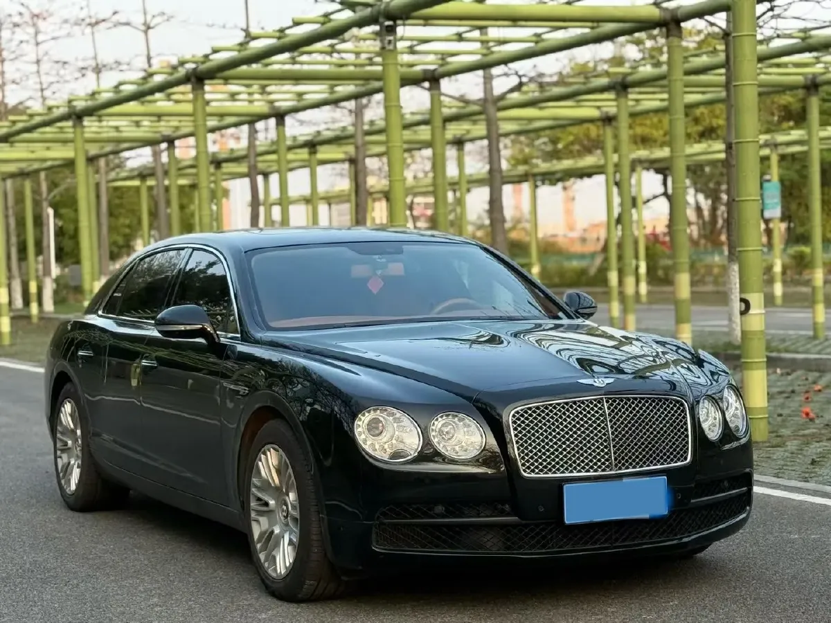 2017 Bentley Flying Spur 4.0T 528HP V8 8AT,autocango,china used car exporter,china ev exporter,chinese used car exporter,chinese used ev exporter