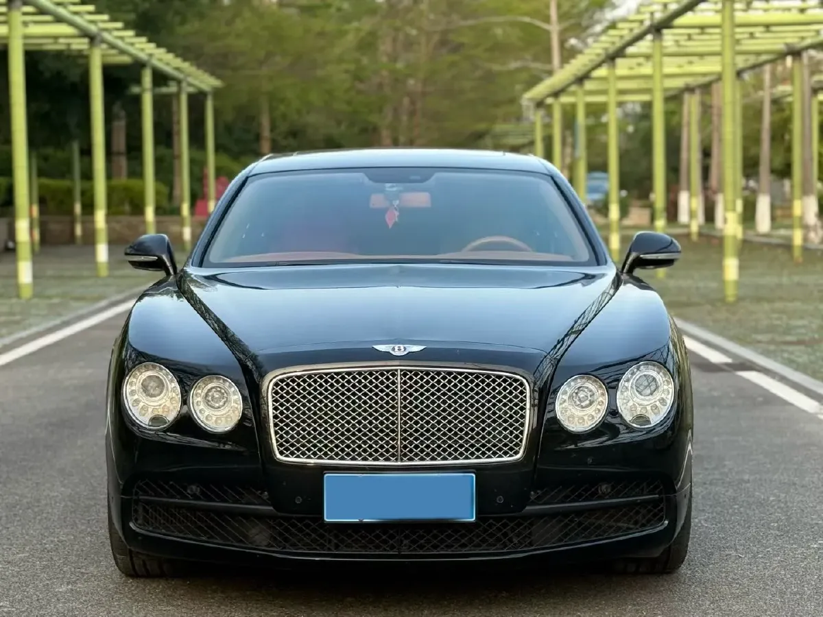 2017 Bentley Flying Spur 4.0T 528HP V8 8AT,autocango,china used car exporter,china ev exporter,chinese used car exporter,chinese used ev exporter