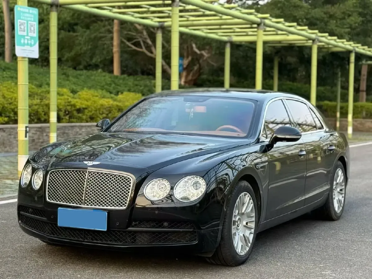 2017 Bentley Flying Spur 4.0T 528HP V8 8AT,autocango,china used car exporter,china ev exporter,chinese used car exporter,chinese used ev exporter