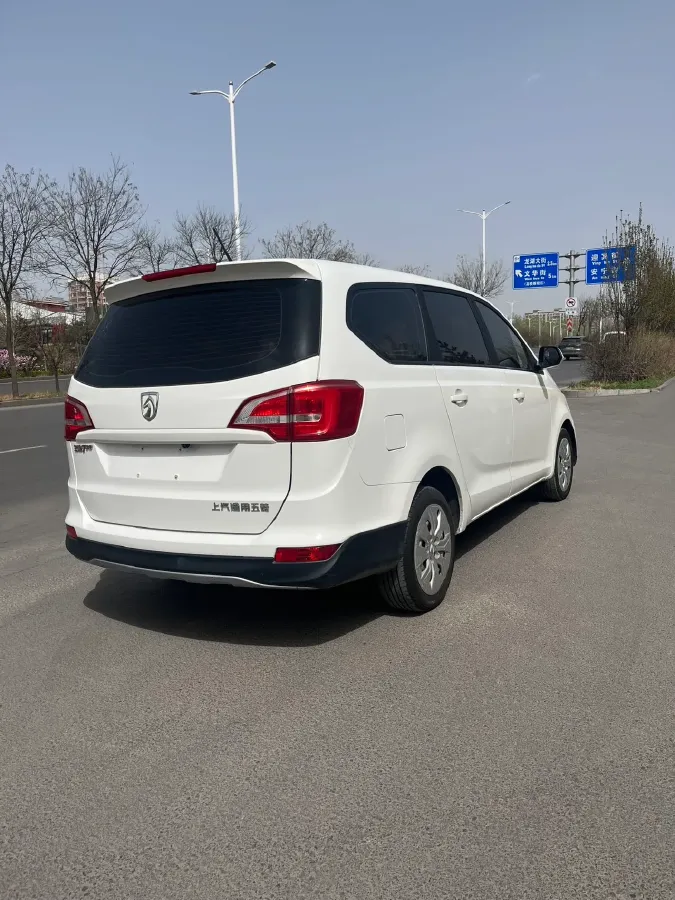 2016 BaoJun 730 1.5L 112HP L4 5MT,autocango,china used car exporter,china ev exporter,chinese used car exporter,chinese used ev exporter