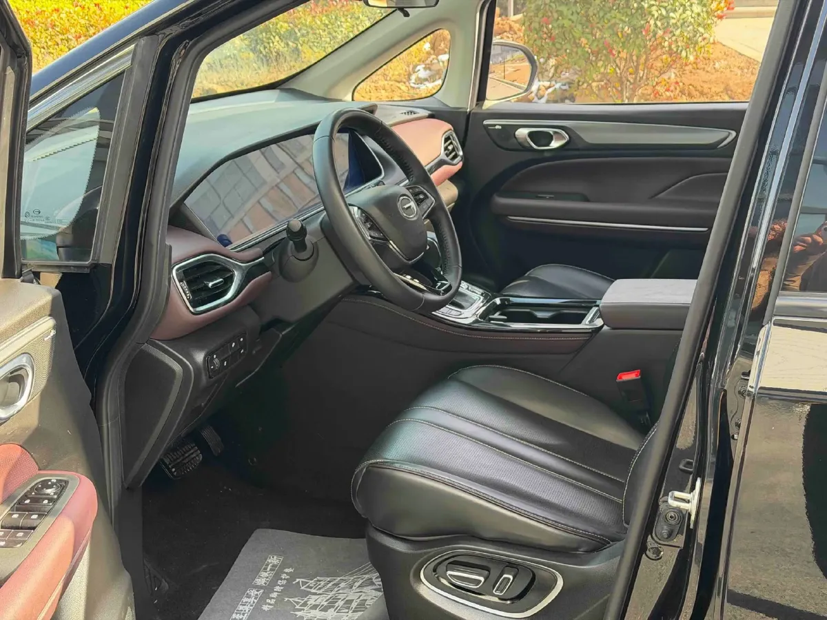 2023 GAC Trumpchi M6 1.5T 177HP L4 7DCT,autocango,china used car exporter,china ev exporter,chinese used car exporter,chinese used ev exporter