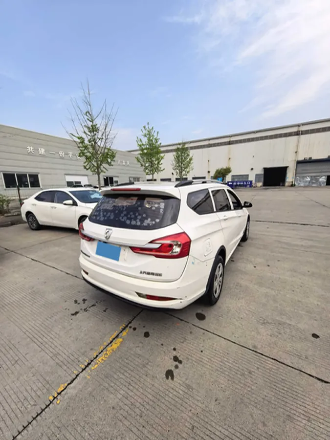 2017 BaoJun 310W 1.5L 112HP L4 6MT,autocango,china used car exporter,china ev exporter,chinese used car exporter,chinese used ev exporter