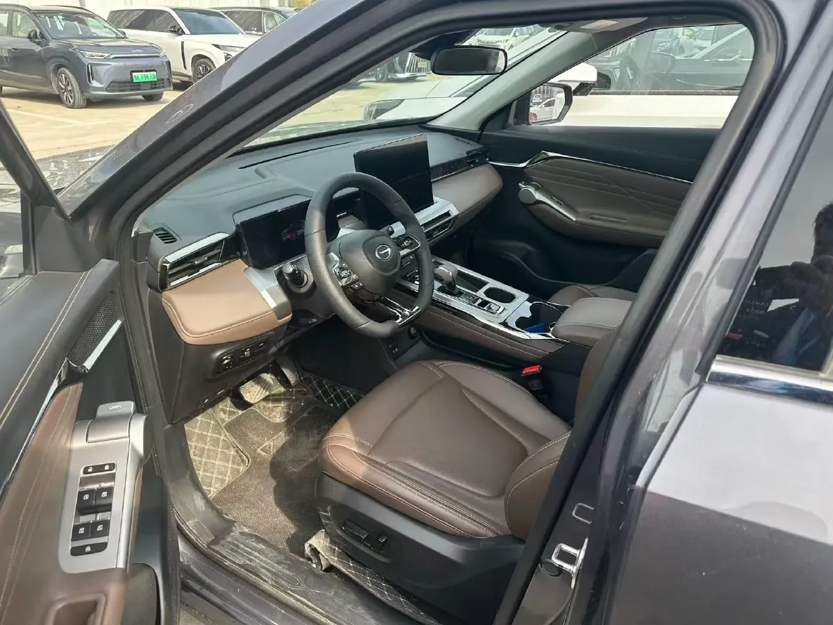 2024 GAC Trumpchi GS4 1.5T 177HP L4 7DCT,autocango,china used car exporter,china ev exporter,chinese used car exporter,chinese used ev exporter