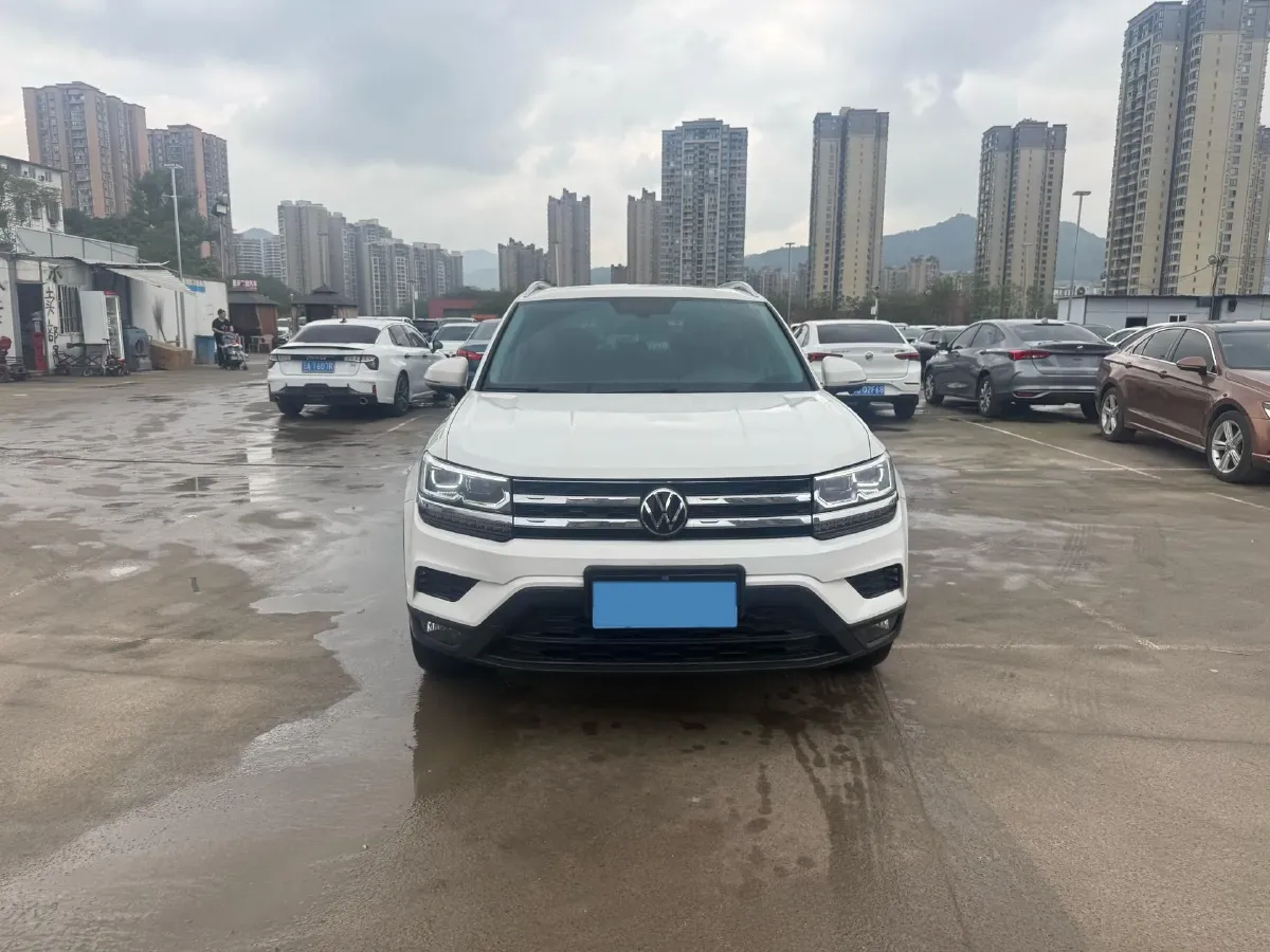 2022 Ford Transit 2.0T 202HP L4 6AT,autocango,china used car exporter,china ev exporter,chinese used car exporter,chinese used ev exporter