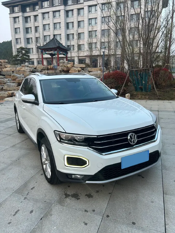 2020 Volkswagen T-Roc 1.4T 131HP L4 7DCT,autocango,china used car exporter,china ev exporter,chinese used car exporter,chinese used ev exporter