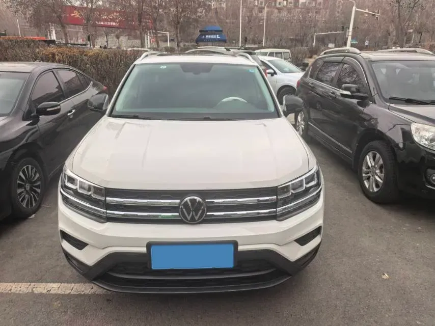 2022 Ford Transit 2.0T 202HP L4 6AT,autocango,china used car exporter,china ev exporter,chinese used car exporter,chinese used ev exporter